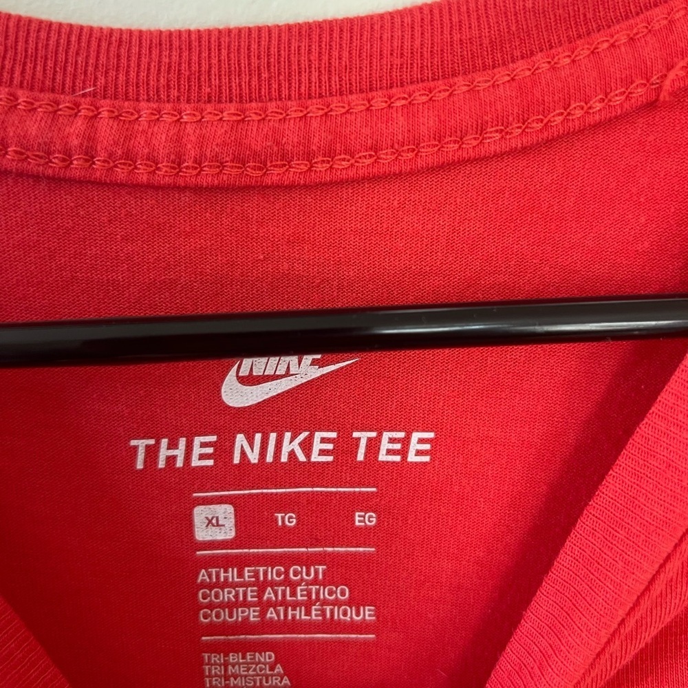 Nike Air Tee - Picture 3 of 3
